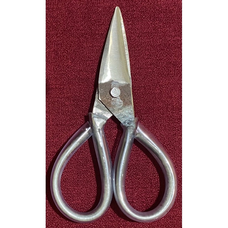 

Gunting Baja SKT Ukuran Sedang KODE Z2S4