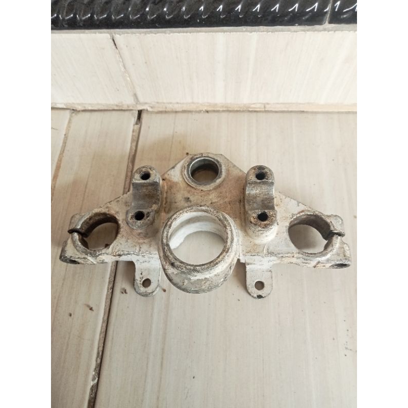 segitiga kupu kupu atas Yamaha rx king new original copotan motor