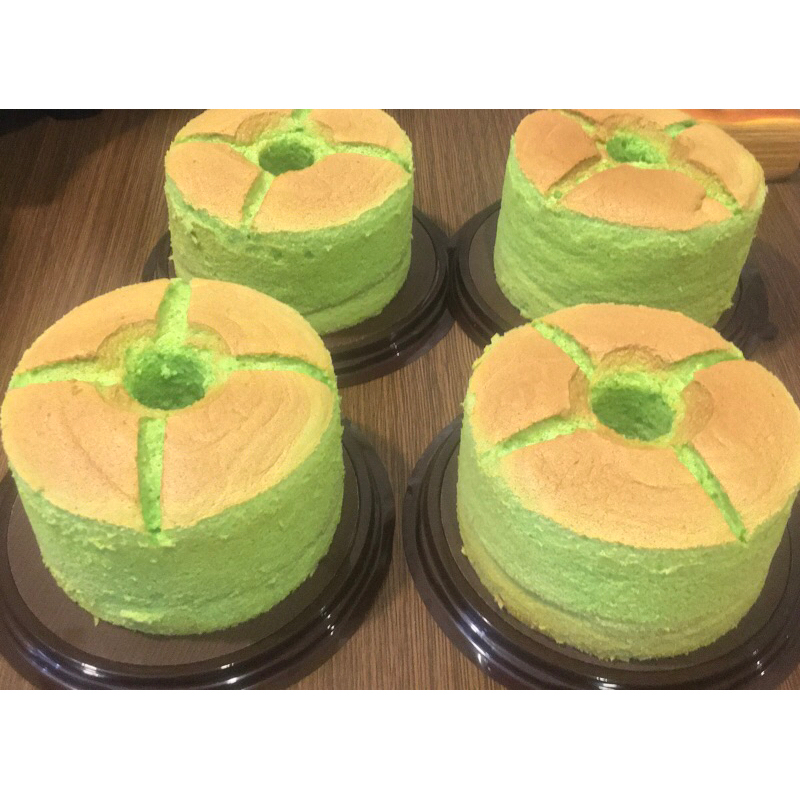

Saeya Chiffon Pandan Lembut. Uk Small Loyang 16 cm.