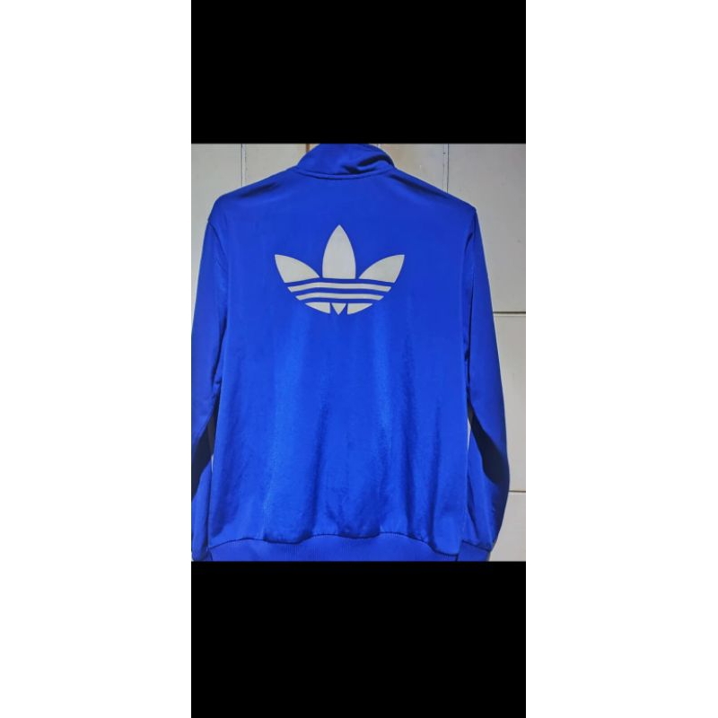 tc Adidas big logo