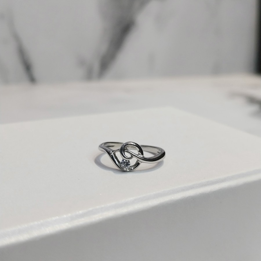 Cincin Emas Putih Zircon 2.1 Gram 17K 750 (CH262) Size 12