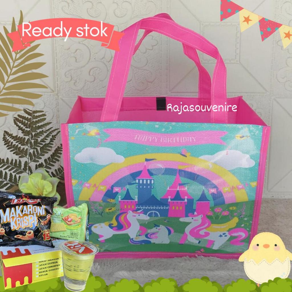 

Tas Ulang Tahun anak Karakter Kartun Souvenir Ultah Hampers Bingkisan Snack