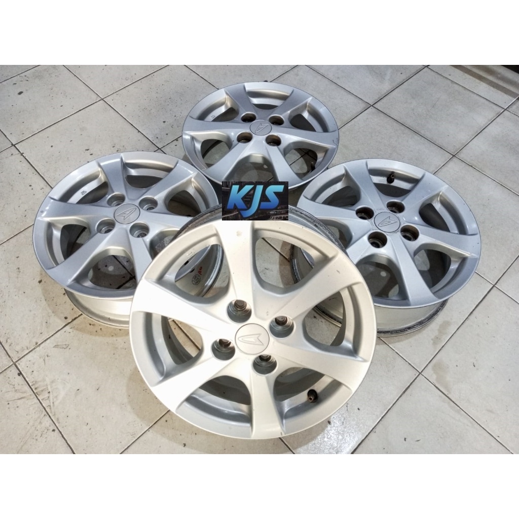 Velg Mobil Copotan Bekas R14 Ori Ayla Pcd 4x100 Ring 14 Warna Silver Bisa Buat Agya Pelek Racing Sec