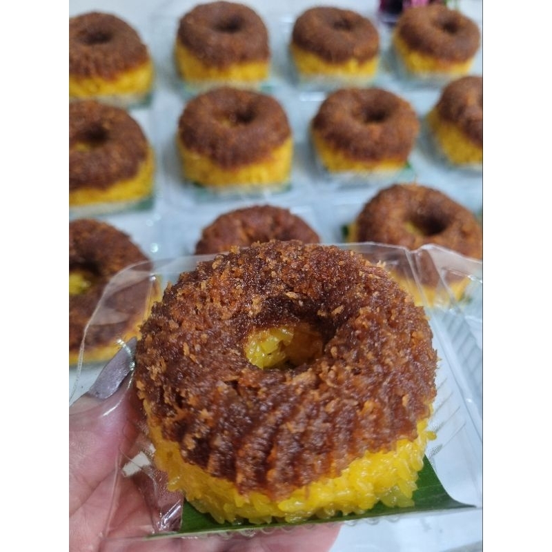 

Ketan / Pulut Kuning Unti / Pulut unti kelapa / Kue Tradisional / jajanan pasar