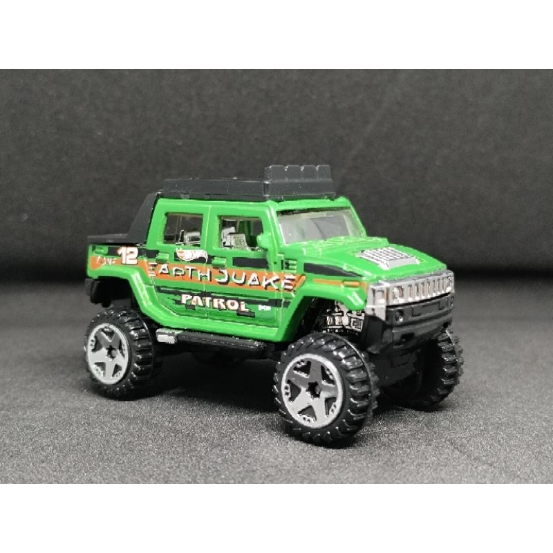 Hotwheels Hummer H2 Earthduake Patrol Hijau
