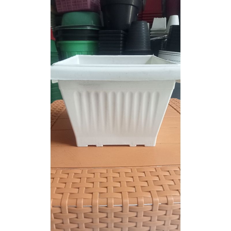 POT BUNGA KOTAK PUTIH/POT BUNGA KOTAK/POT BUNGA PUTIH