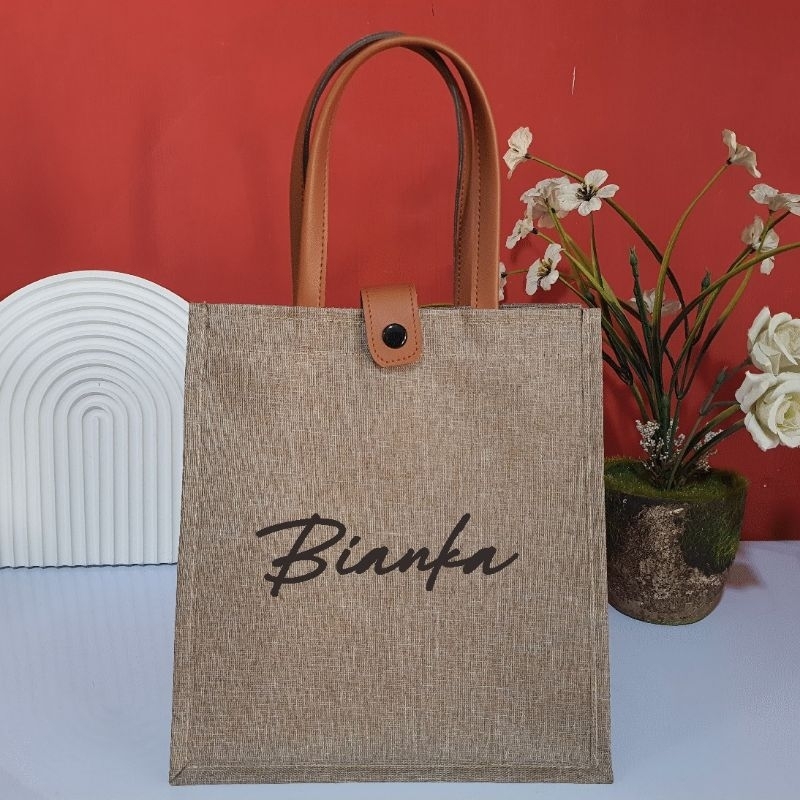 

Handbag Size M Denim Waterproof dengan custom nama / Tas Bingkisan / Tas Kado / Tas Hampers / Tas Murah