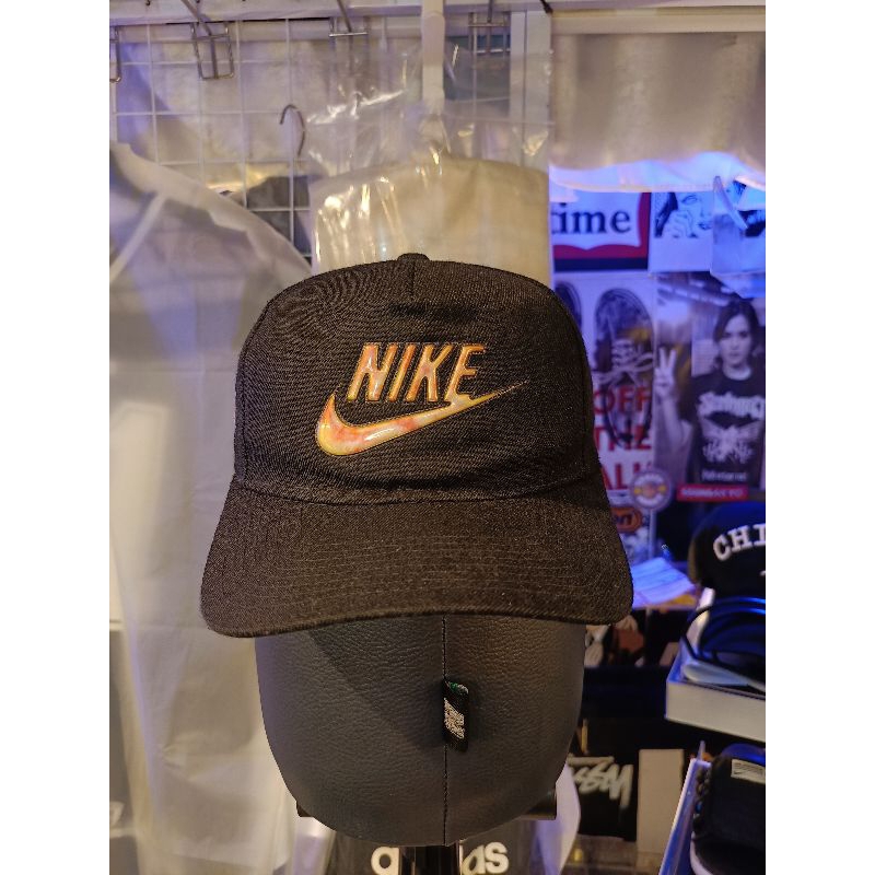 Topi Nike Vintage Second