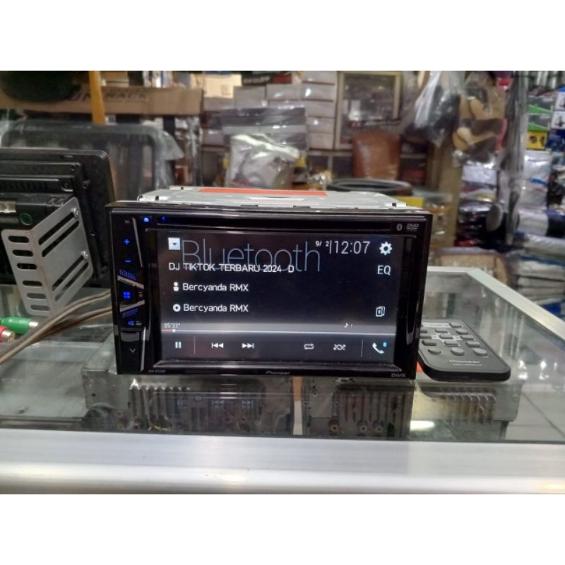 Headunit doubledin Pioneer AVH-225BT audio mobil bluetooth