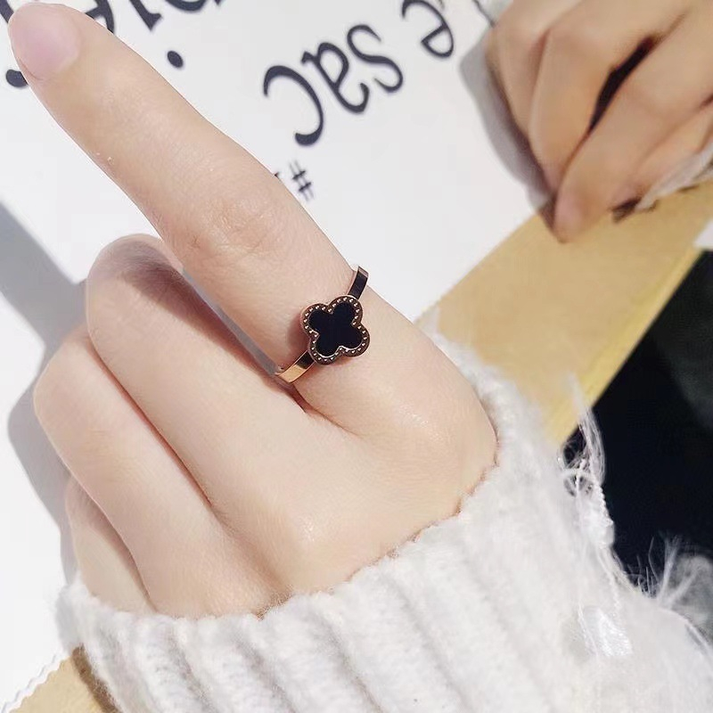 cincin titanium lv clover vintage premium style trending fashion korea rosegold anti karat C109
