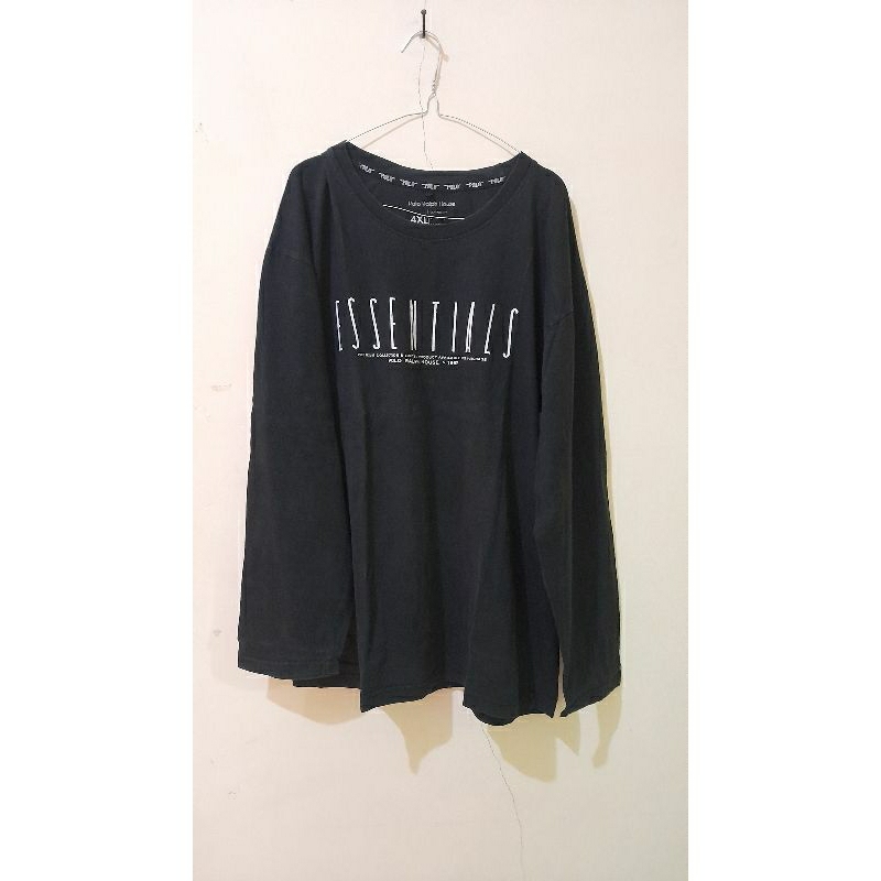 Kaos Polo Jumbo Hitam Lengan Panjang Second