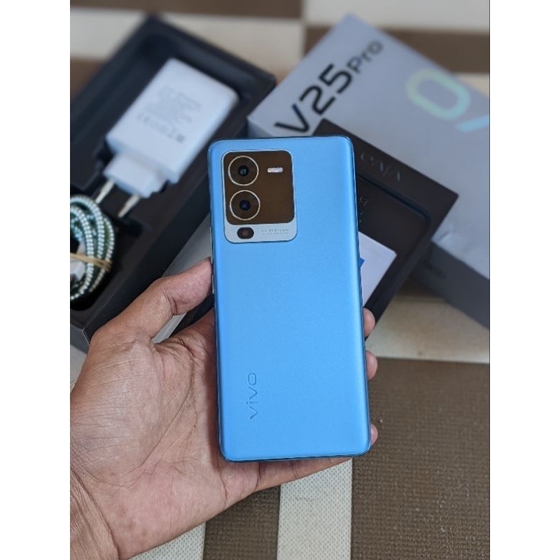Vivo v25 pro ram 12/256 second