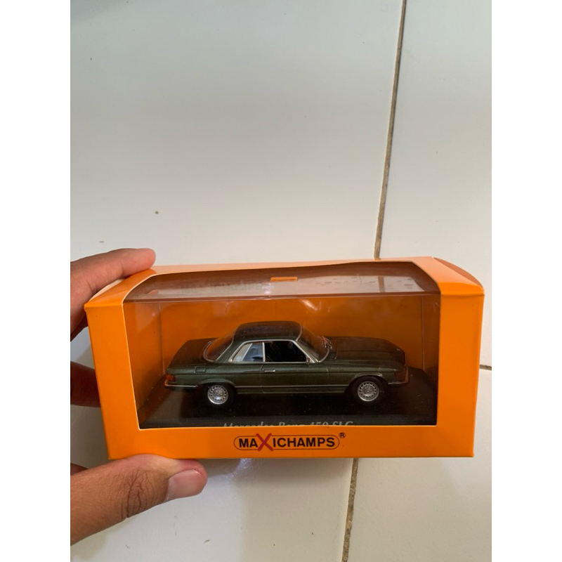 Diecast Mercy SLC 450 1:43