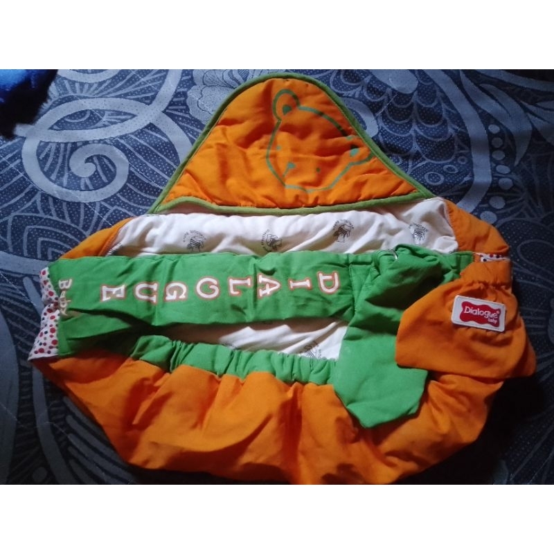 gendongan samping dialogue baby