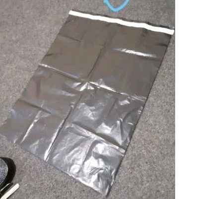 

Plastik Polymailer Silver 35 X 50.