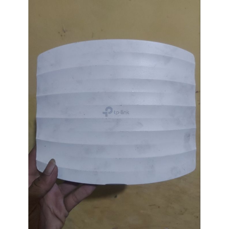 TP-link  EAP110 wireless N ceiling Mount access point