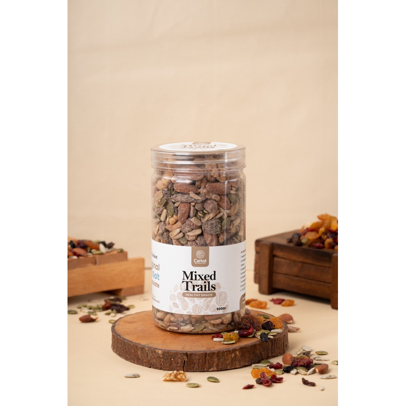 

QH CeHat Trail mix Premium Cemilan Sehat Enak Diet Rendah Kalori Dried Fruit Roasted Premium 300 500