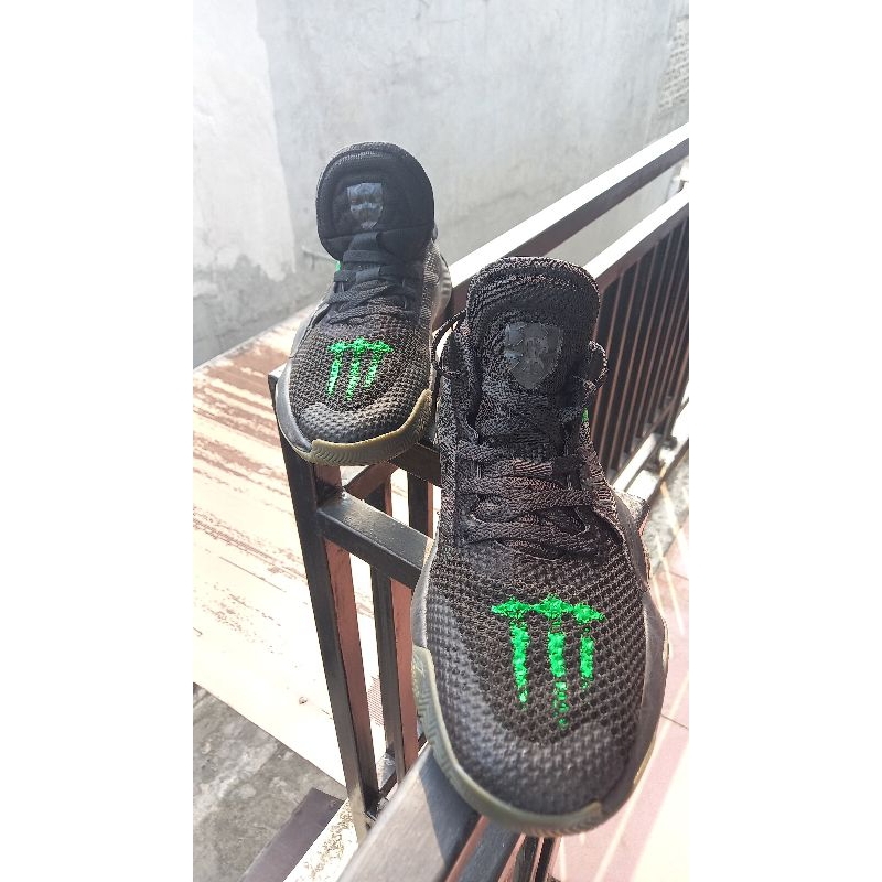 Sepatu Adidas Don Issue 1, Collabs Monster Energy