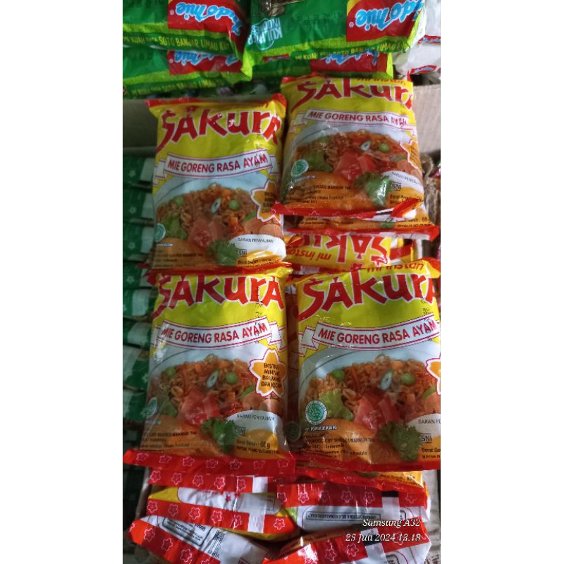 

Sakura Goreng Rasa Ayam Ekstra Minyak Bawang Dan Kecap Isi 65gr