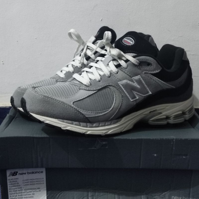 (NOS) sepatu new balance 2002r nb2002r nb 2002r original fullset resmi PT MAP