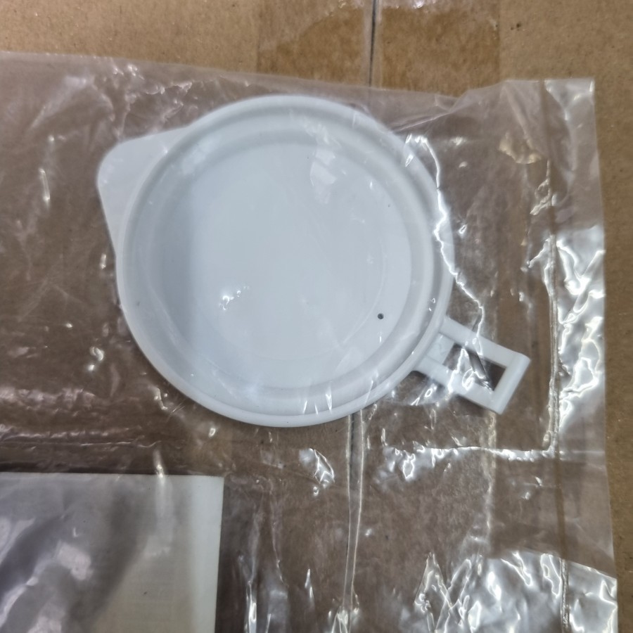 Tutup Tabung Wiper Asli Mitsubishi Strada L200