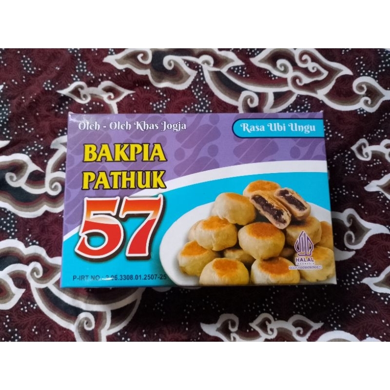 

BAKPIA PATHUK 57 Khas Jogja Rasa Ubi Ungu 1 box isi 16