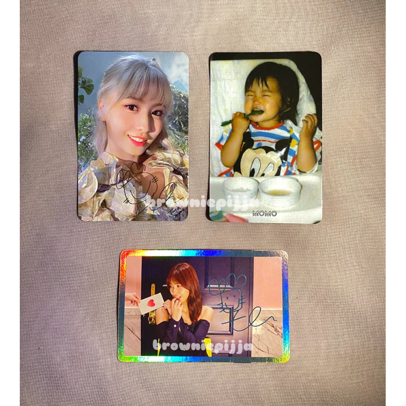 TWICE MOMO OFFICIAL PHOTOCARD PC CHILDHOOD MORE AND MORE SIGNAL