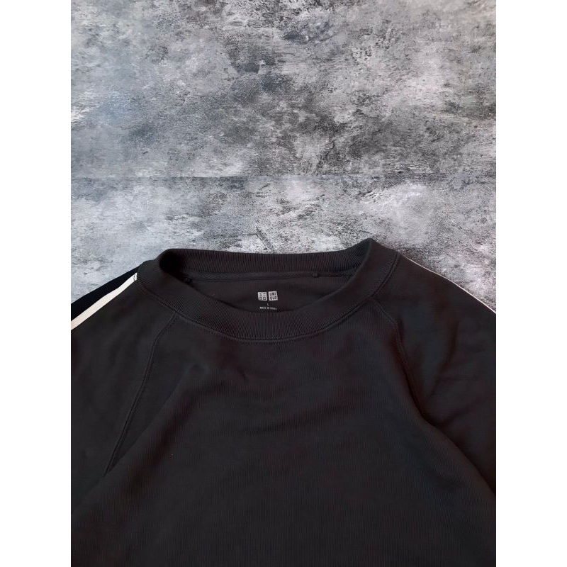 Crewneck uniqlo stripe taped