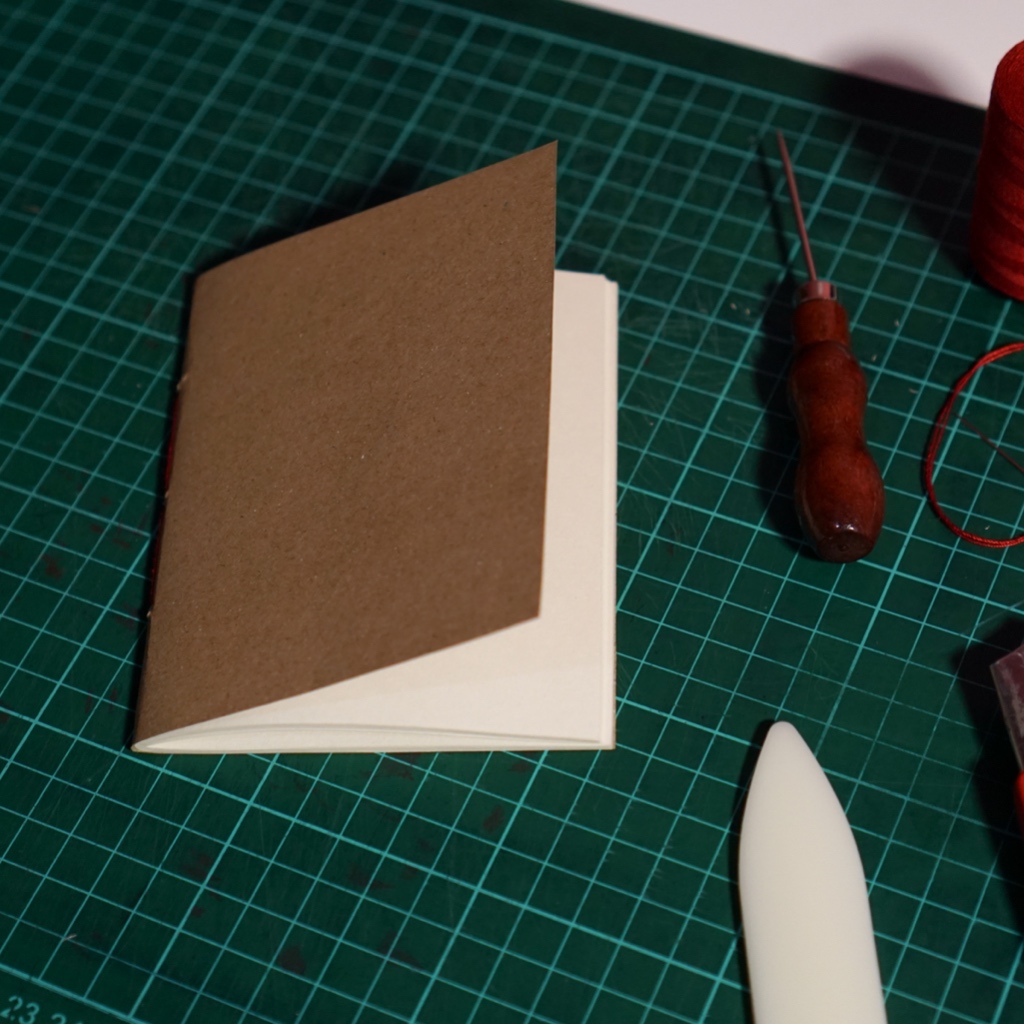 

Notebook Refill Handmade - B7 12.5 x 9 cm - Saddle Stitch - Buku Catatan