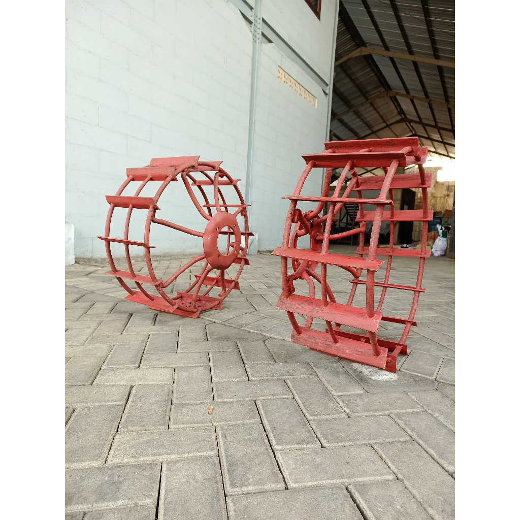 Roda Besi Cembung Untuk Lahan Sawah Basah - Lebar Tapak 30CM - Diameter 75CM - ( WIDENED GRASS PRESS