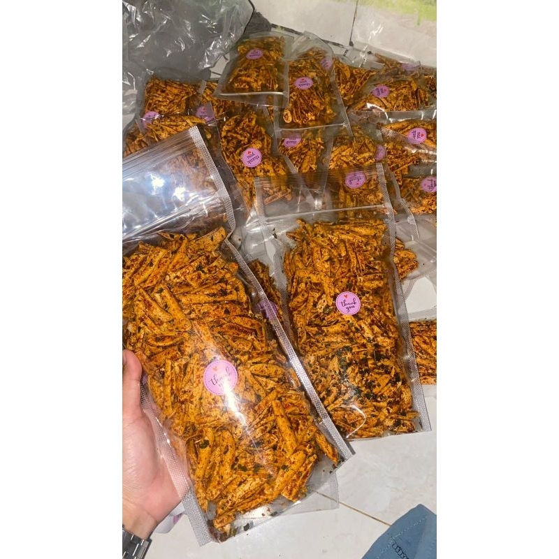 

basreng extra pedas daun jeruk