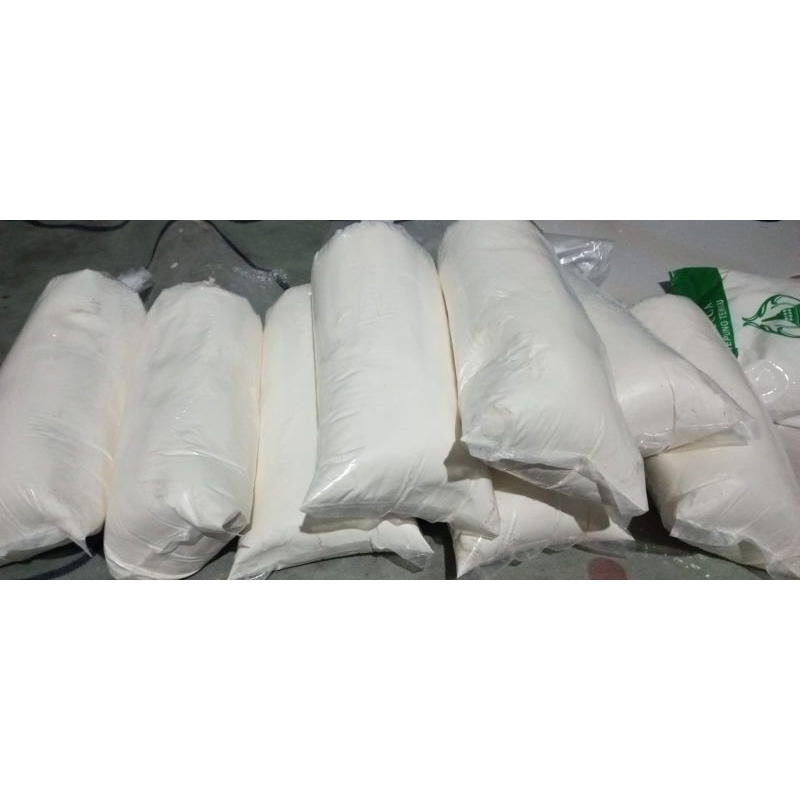 

Tepung terigu Tulip 1 kg serbaguna