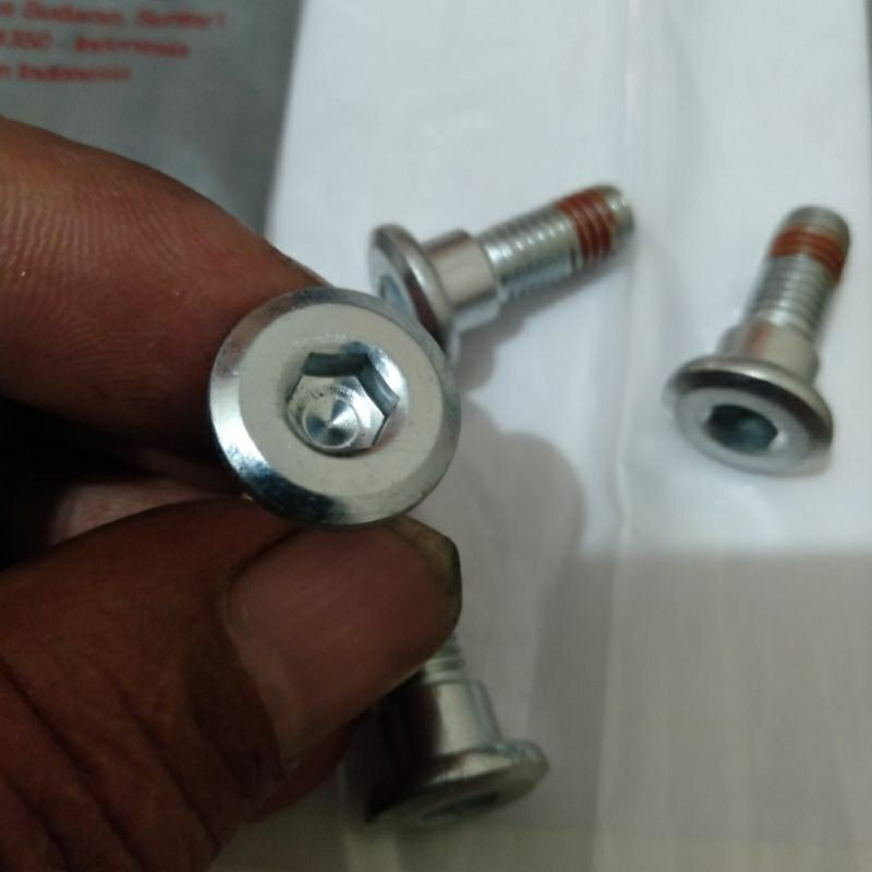 Baut Piringan Cakram Honda Supra Beat Vario Universal Original(4PCS)