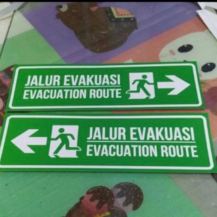 

KODE R82S SIGN AKRILIK JALUR EVAKUASI 2 BAHASA UKURAN 1CM X 3CM