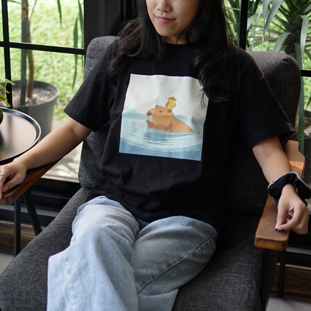 RTFICIAL CAPYBARA T-SHIRT | KAOS CAPYBARA DAN BURUNG BERENANG LUCU