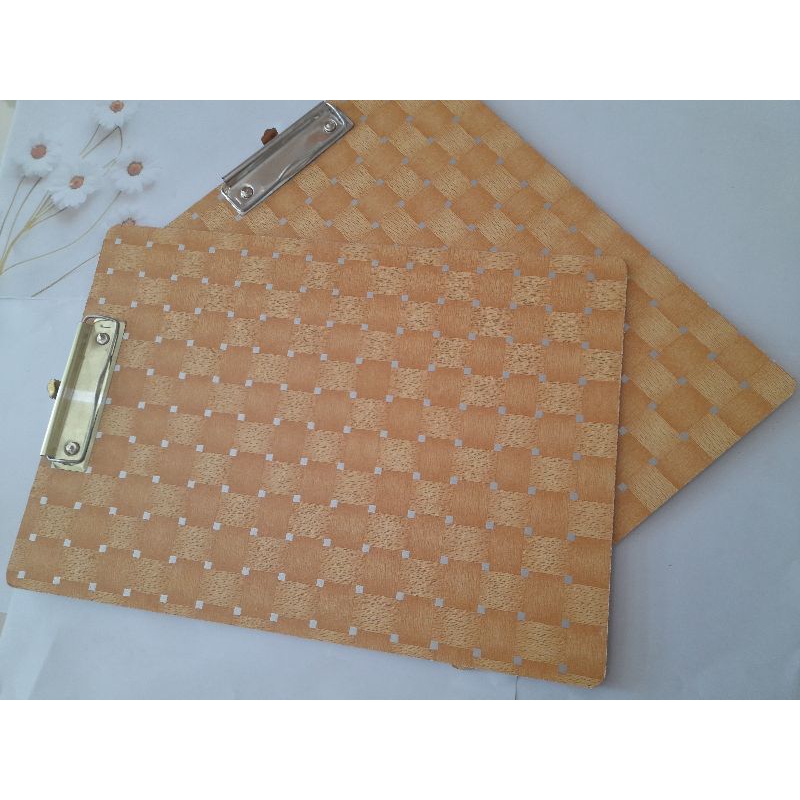

Clip Bord Kayu Tebal Berkualitas