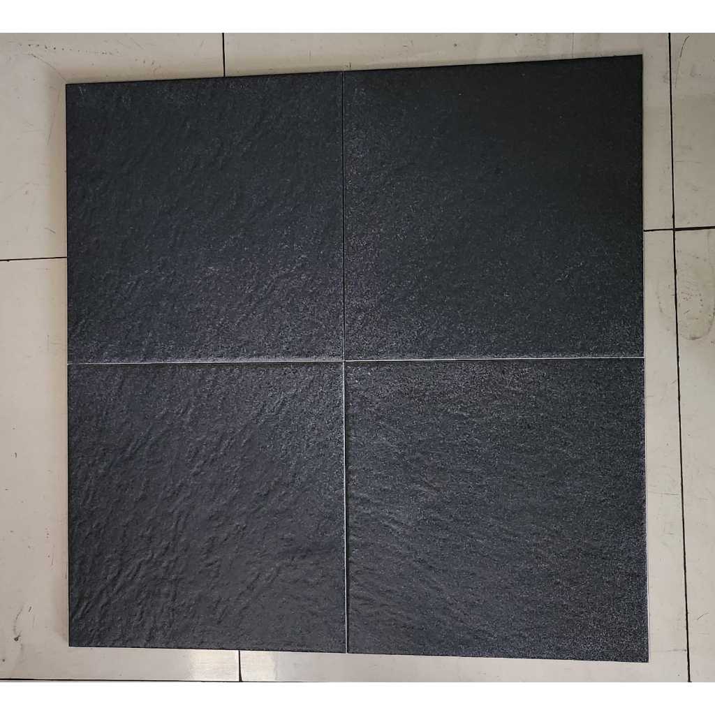 KERAMIK LANTAI MATT 40X40 ASIA TILE OSCAR BLACK KW B