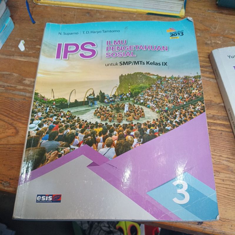 buku IPS esis Erlangga kelas 3 SMP kurikulum 2013 bekas original