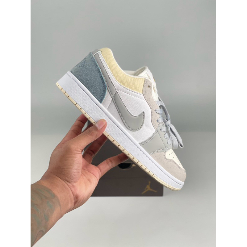 Sneakers Air Jordan 1 Low Paris Tosca White Premium 100%