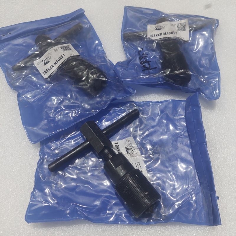 Vitalia Tracker Treker Pembuka Magnet Original Motorcycle Vespa Excel Exclusive Pxe
