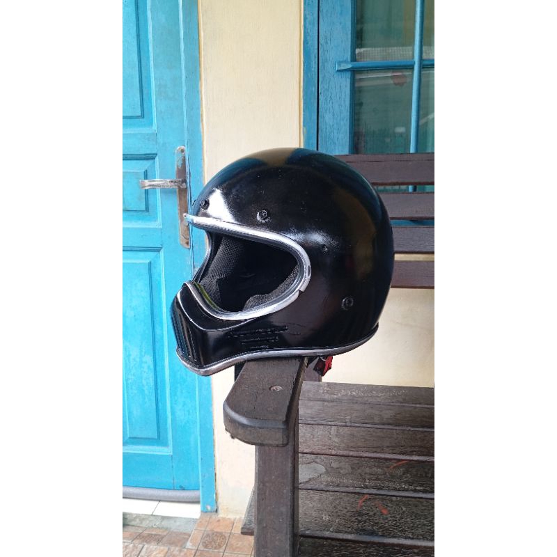 Helm Cakil M30