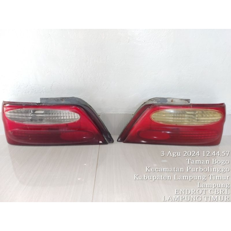 lampu belakang Toyota soluna