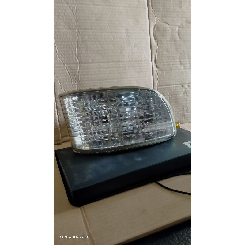 Lampu foglamp Toyota Crown Royal Salloon
