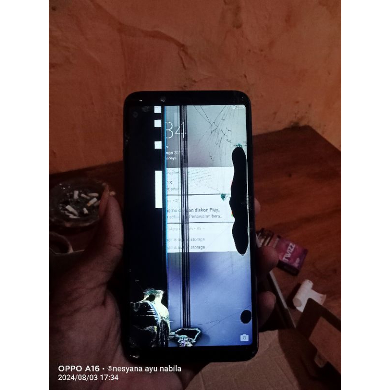 Opo f5 ram 4/64 GB kodisi normal tested minus lcd