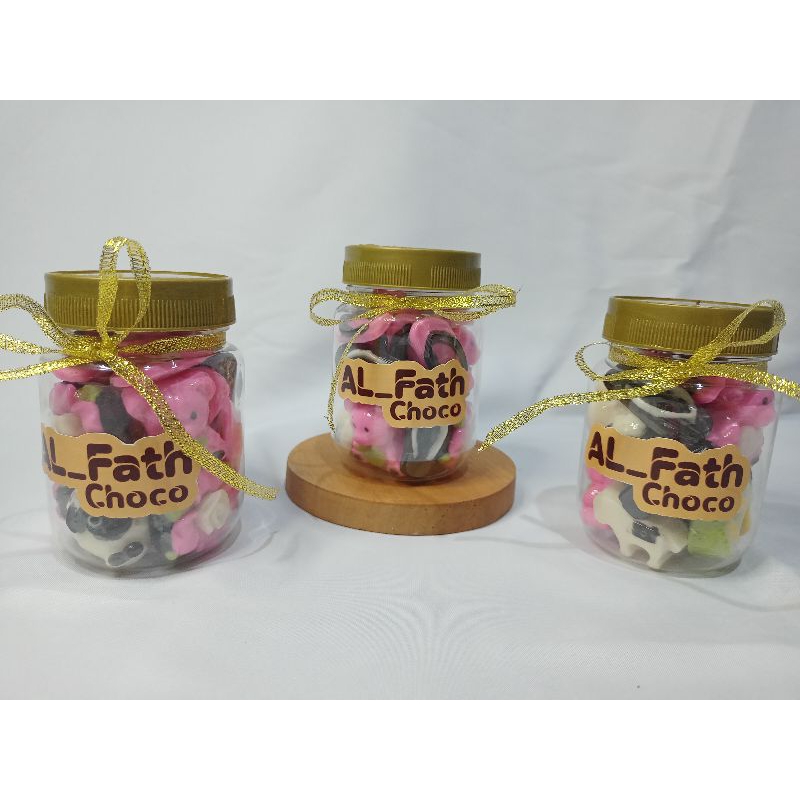 

Coklat karakter kemasan ekonomis