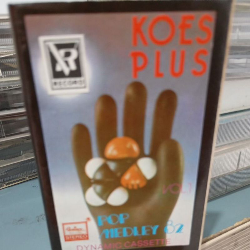 kaset Koes plus pop medley