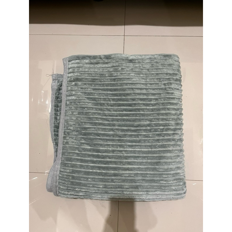 [PROMO] PRELOVED SELIMUT LUXURY KINTAKUN ORIGINAL - GREY