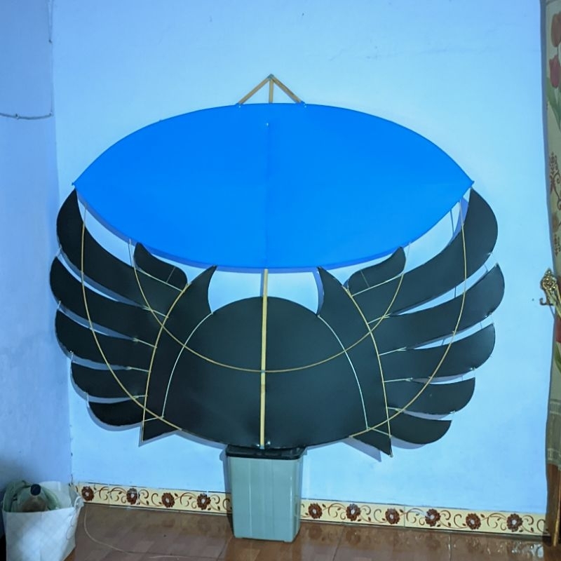 Layangan Ram raman 1,8 meter + sendaren 3m horeg