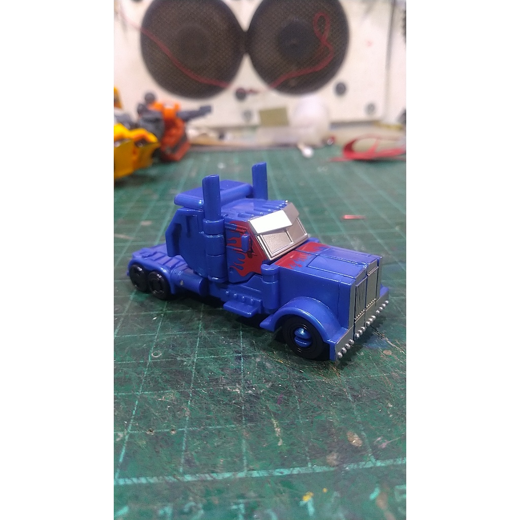 optimus prime transformers Legion class autobot