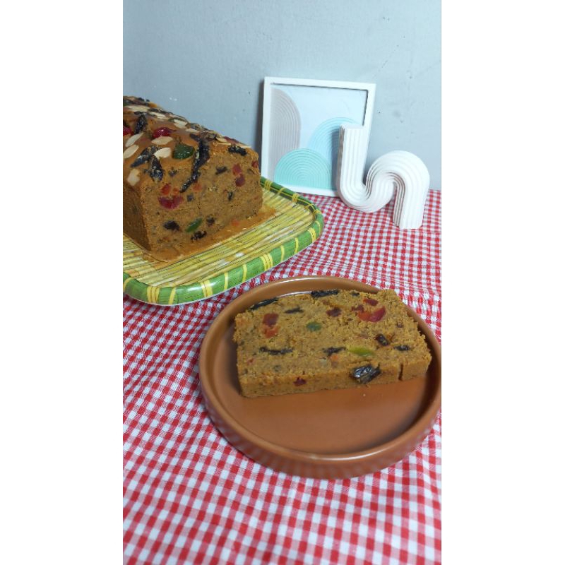 

Premium English Fruit Cake/ Fruit Cake Halal - Ukuran 20x10